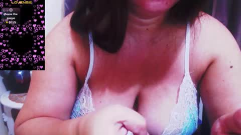 wildhotasianx online show from November 9, 2025, 9:57 pm