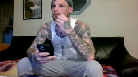 Snapshot of wildrobjr9 chatting on February 9, 2025, 3:00 am RobBangz online show from February 9, 2025, 3:00 am