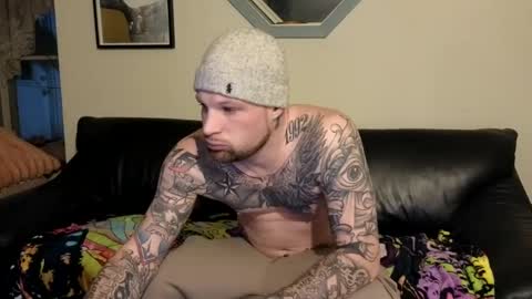 Snapshot of wildrobjr9 chatting on March 3, 2025, 2:36 am RobBangz online show from March 3, 2025, 2:36 am