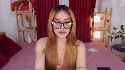 Snapshot of wildsassy0719 chatting on December 10, 2024, 10:05 pm shea online show from December 10, 2024, 10:05 pm