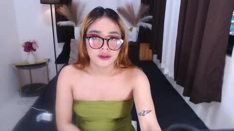 Snapshot of wildsassy0719 chatting on December 27, 2024, 2:58 am shea online show from December 27, 2024, 2:58 am