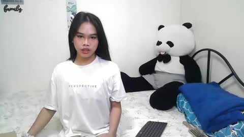 Snapshot of wildtightass chatting on March 1, 2025, 7:08 am Rhean online show from March 1, 2025, 7:08 am