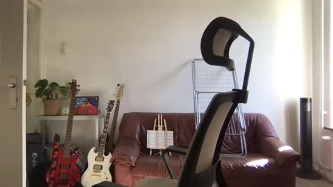 wildtux240722 online show from April 28, 2026, 7:35 am