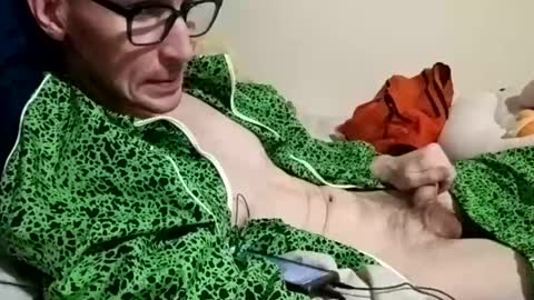 willbarringer12 online show from April 30, 2026, 8:57 pm