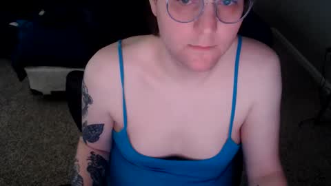 LunaSweet online show from June 4, 2026, 3:29 pm