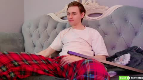 William online show from April 8, 2026, 3:39 am