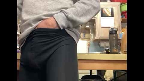 Snapshot of willirob chatting on March 5, 2025, 10:21 pm William online show from March 5, 2025, 10:21 pm