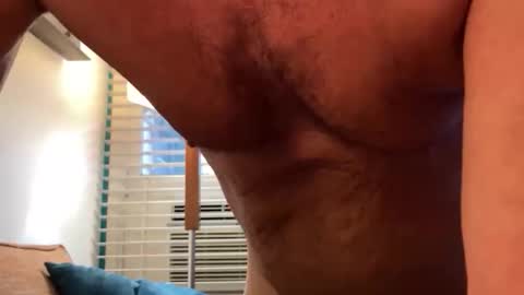 Snapshot of willirob chatting on November 15, 2025, 11:10 pm William online show from November 15, 2025, 11:10 pm