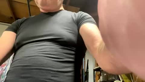 Snapshot of willirob chatting on May 24, 2026, 1:27 pm William online show from May 24, 2026, 1:27 pm