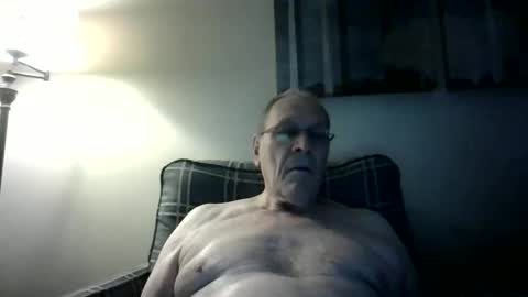 Snapshot of willnedoher chatting on September 20, 2025, 12:28 pm Willhedoher online show from September 20, 2025, 12:28 pm