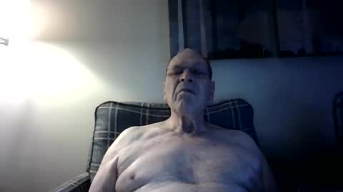 Snapshot of willnedoher chatting on September 25, 2025, 12:42 pm Willhedoher online show from September 25, 2025, 12:42 pm