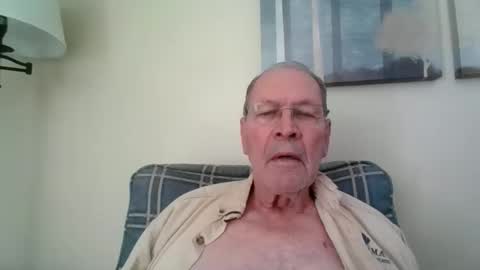 Snapshot of willnedoher chatting on February 8, 2026, 3:26 pm Willhedoher online show from February 8, 2026, 3:26 pm