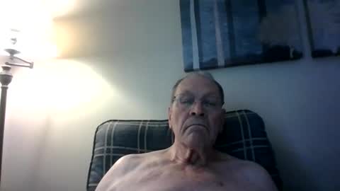 Snapshot of willnedoher chatting on April 10, 2026, 12:21 pm Willhedoher online show from April 10, 2026, 12:21 pm