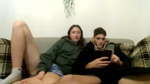 willy_est_95 online show from November 29, 2025, 10:57 pm