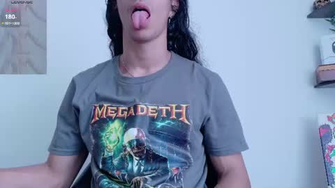willy_veins online show from June 17, 2026, 4:08 pm