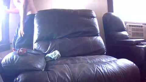 willydogg83 online show from September 28, 2025, 10:15 pm