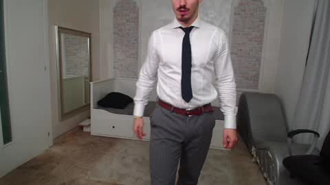 Snapshot of wilsonjules chatting on December 13, 2024, 5:32 pm WilsonJules online show from December 13, 2024, 5:32 pm