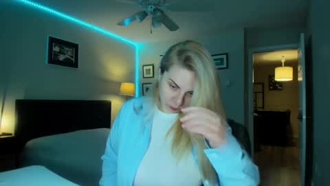 Winter Miracle online show from November 14, 2025, 6:45 am