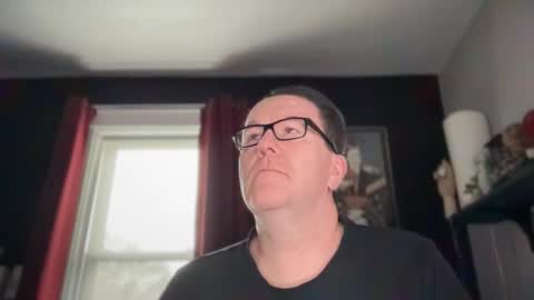 wintyr online show from November 15, 2025, 3:52 pm