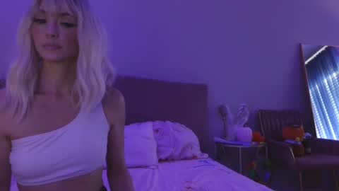 Snapshot of wishgoddes chatting on September 24, 2025, 9:29 pm WishGoddes online show from September 24, 2025, 9:29 pm