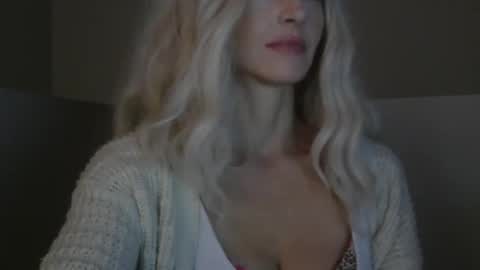 Snapshot of wishgoddes chatting on October 19, 2025, 7:14 pm WishGoddes online show from October 19, 2025, 7:14 pm