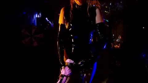 Snapshot of witch_fiona chatting on June 25, 2026, 8:13 pm Goddess of two strapons - Mr. long Don Mr. Pinky online show from June 25, 2026, 8:13 pm