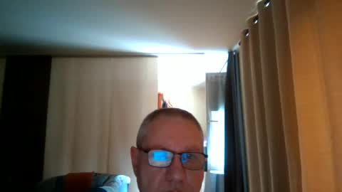 wixer1970 online show from July 13, 2026, 1:14 pm