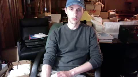 the mcrib online show from April 18, 2026, 7:34 am