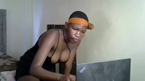 girlie o online show from December 28, 2024, 9:20 am