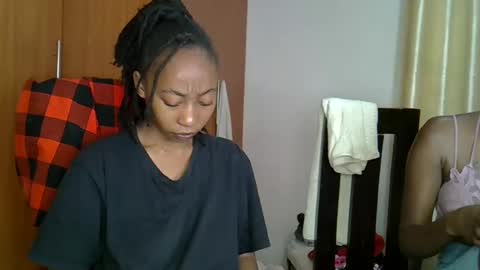 girlie o online show from February 7, 2025, 9:48 pm