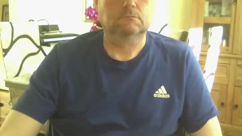 wobble444 online show from June 19, 2026, 1:37 pm