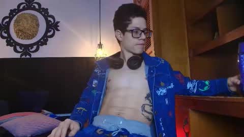  W O L F  online show from March 24, 2026, 11:26 am