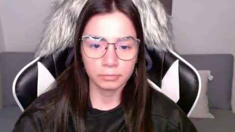 Alex online show from October 5, 2025, 2:21 am