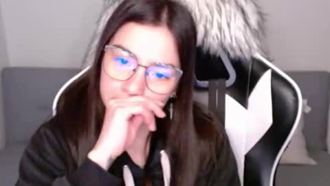 Alex online show from October 21, 2025, 1:39 am