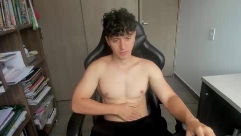 Snapshot of wolker_allan chatting on January 16, 2026, 5:17 pm wolker_allan online show from January 16, 2026, 5:17 pm