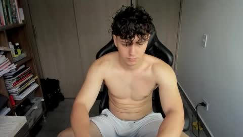 Snapshot of wolker_allan chatting on February 22, 2026, 3:21 pm wolker_allan online show from February 22, 2026, 3:21 pm