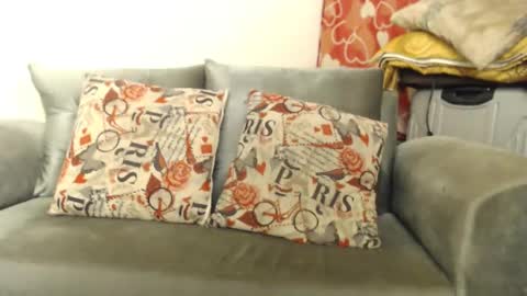 SHENIEL RODRIGUEZ online show from December 26, 2024, 7:24 am