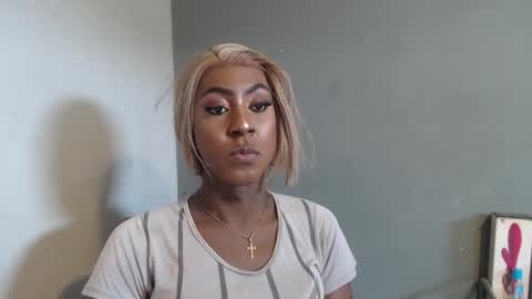 SHENIEL RODRIGUEZ online show from March 1, 2026, 5:15 pm