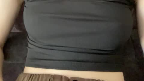 Snapshot of wonderland_stia chatting on September 23, 2025, 4:59 am Stia online show from September 23, 2025, 4:59 am