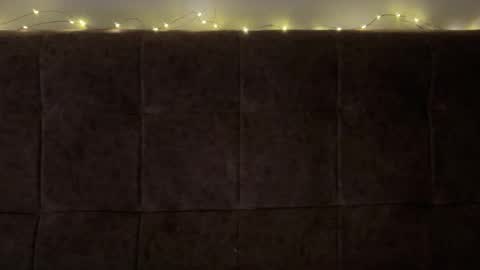 Snapshot of wonderland_stia chatting on October 21, 2025, 6:14 am Stia online show from October 21, 2025, 6:14 am