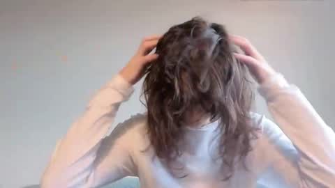 Stia online show from March 28, 2026, 1:00 pm