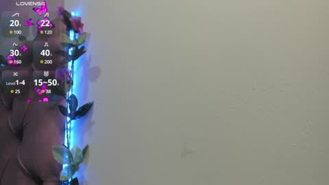 Lia  online show from December 7, 2024, 7:43 pm