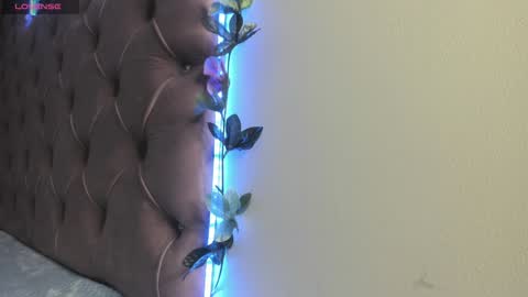 Lia  online show from December 8, 2024, 9:19 pm