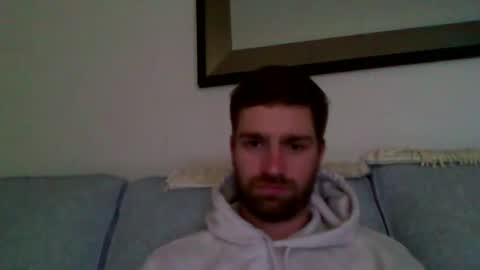 woodeee77 online show from May 1, 2026, 2:16 am