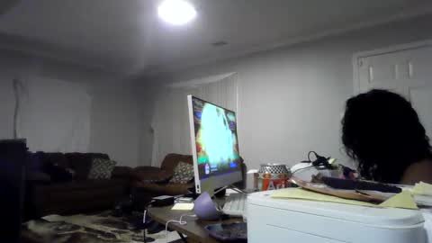 Woodpipe69 online show from December 16, 2024, 1:31 am