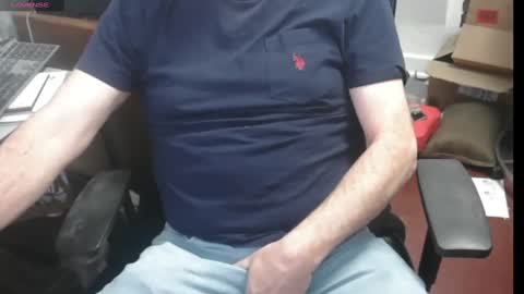 Snapshot of woodworker6473 chatting on February 28, 2025, 11:56 pm woodworker6473 online show from February 28, 2025, 11:56 pm