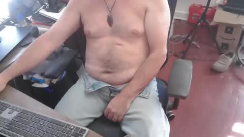 woodworker6473 online show from February 5, 2026, 3:27 pm