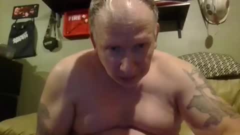 Snapshot of woody0732 chatting on November 26, 2025, 11:50 pm woody0732 online show from November 26, 2025, 11:50 pm