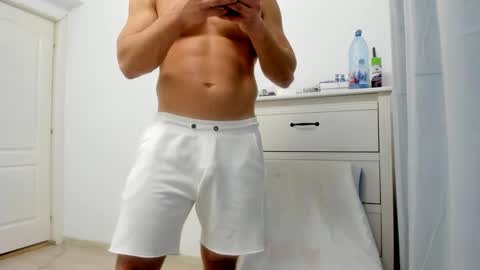 Snapshot of woolfiie chatting on January 8, 2025, 4:44 pm Wolfie online show from January 8, 2025, 4:44 pm