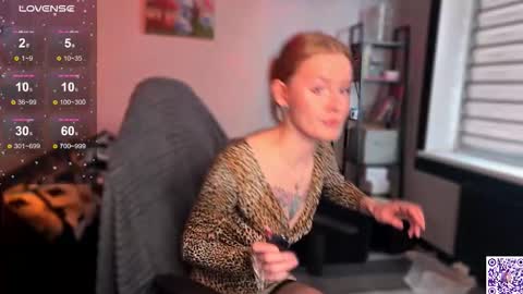 Snapshot of worldofllove chatting on November 5, 2025, 11:21 am Arnika and Simon online show from November 5, 2025, 11:21 am